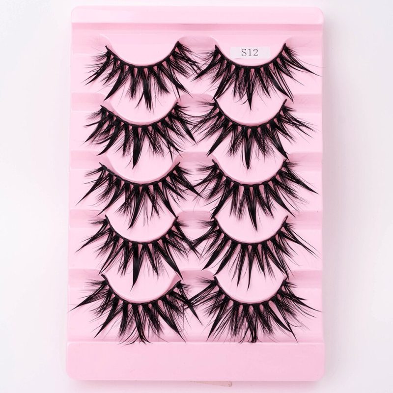 how much to get natural lashes done