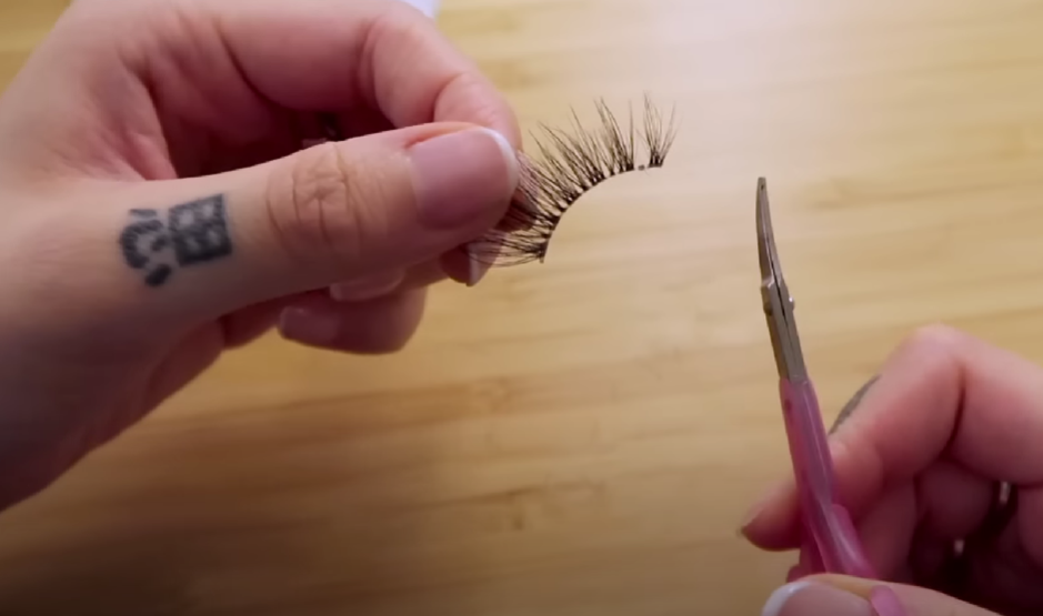 How to Make Manga Lashes